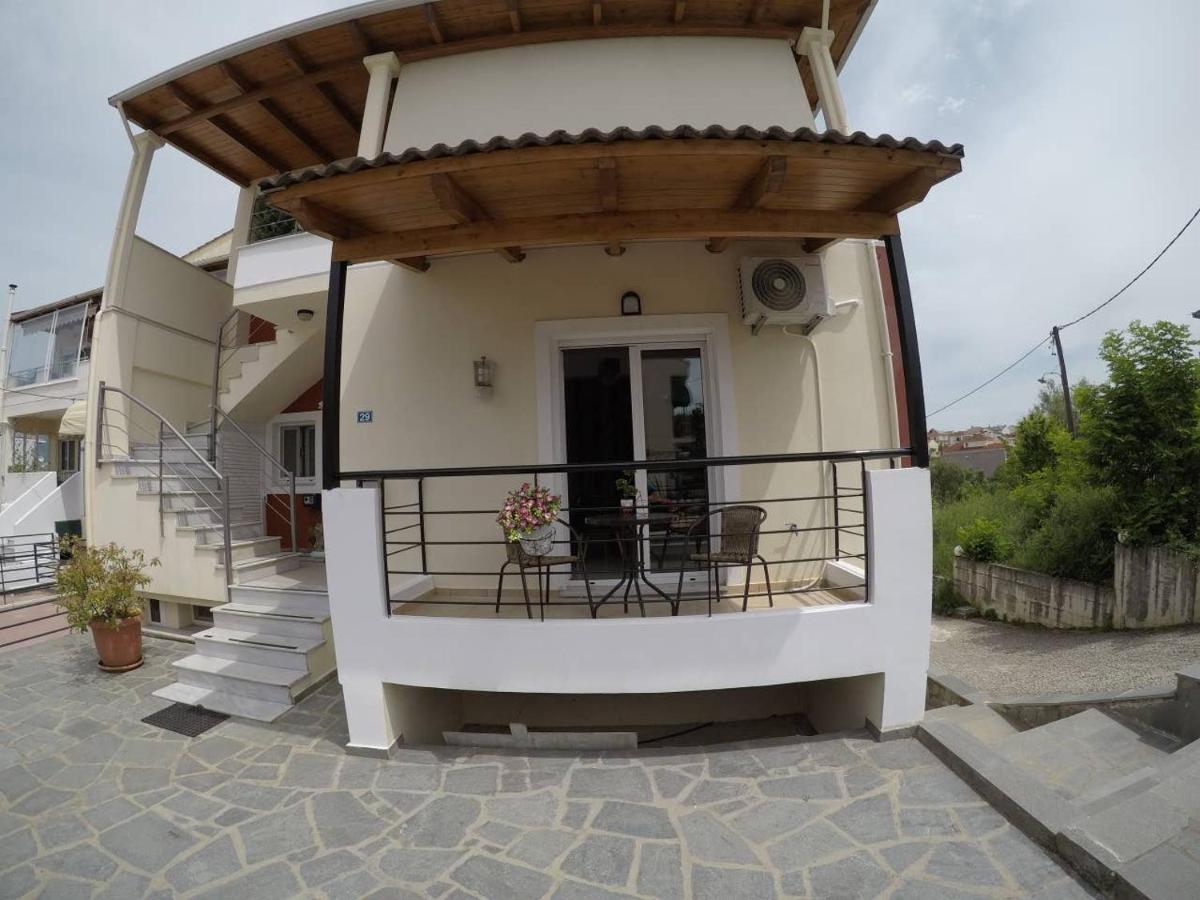 Queen Super Beauty Apartment Ioannina Exterior foto